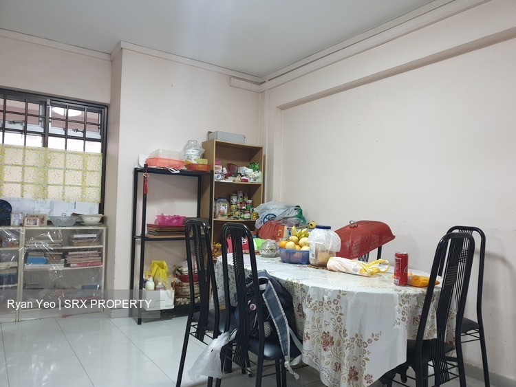 Tampines Street 42 thumbnail photo